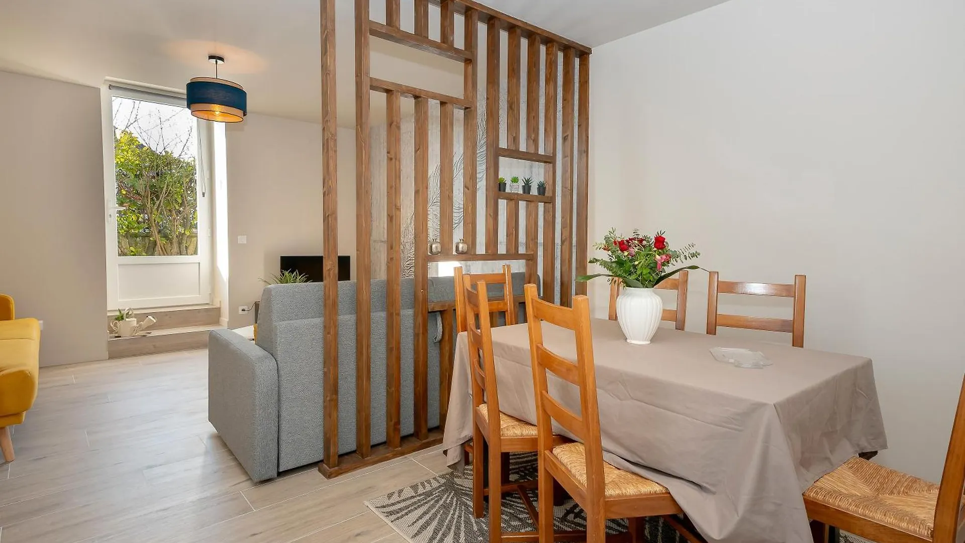 Gite La Maison Du Soyeux Ga Les Abrets en Dauphine France