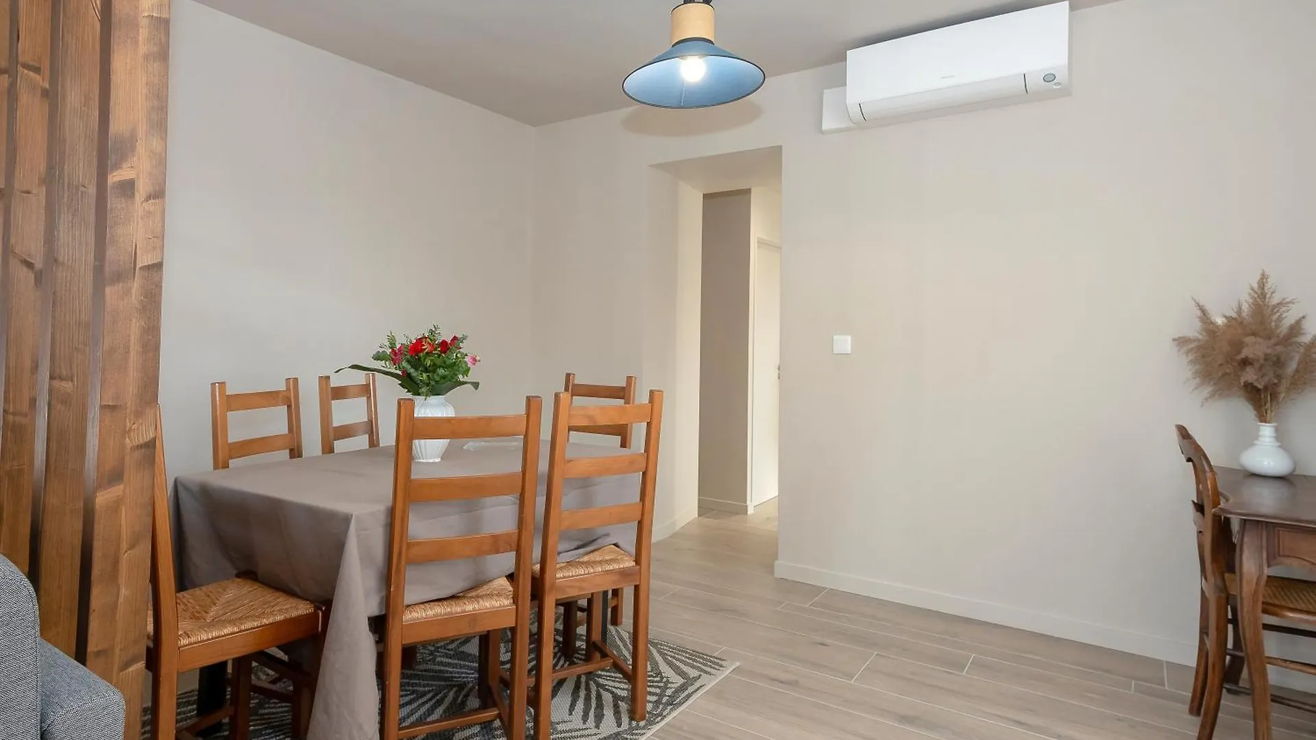 Gite La Maison Du Soyeux Ga Les Abrets en Dauphine 0*,  France